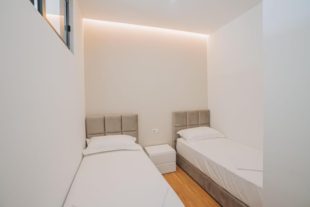 Jd Luxury Apartments Vlore Exterior photo